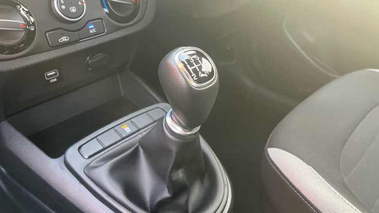 Hyundai i10 1.0 MPi SE Connect 5dr Petrol Hatchback